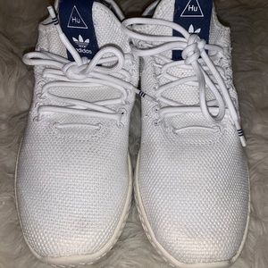 AdidasxPharrell Williams Knit Mesh Tennis shoes 🔥